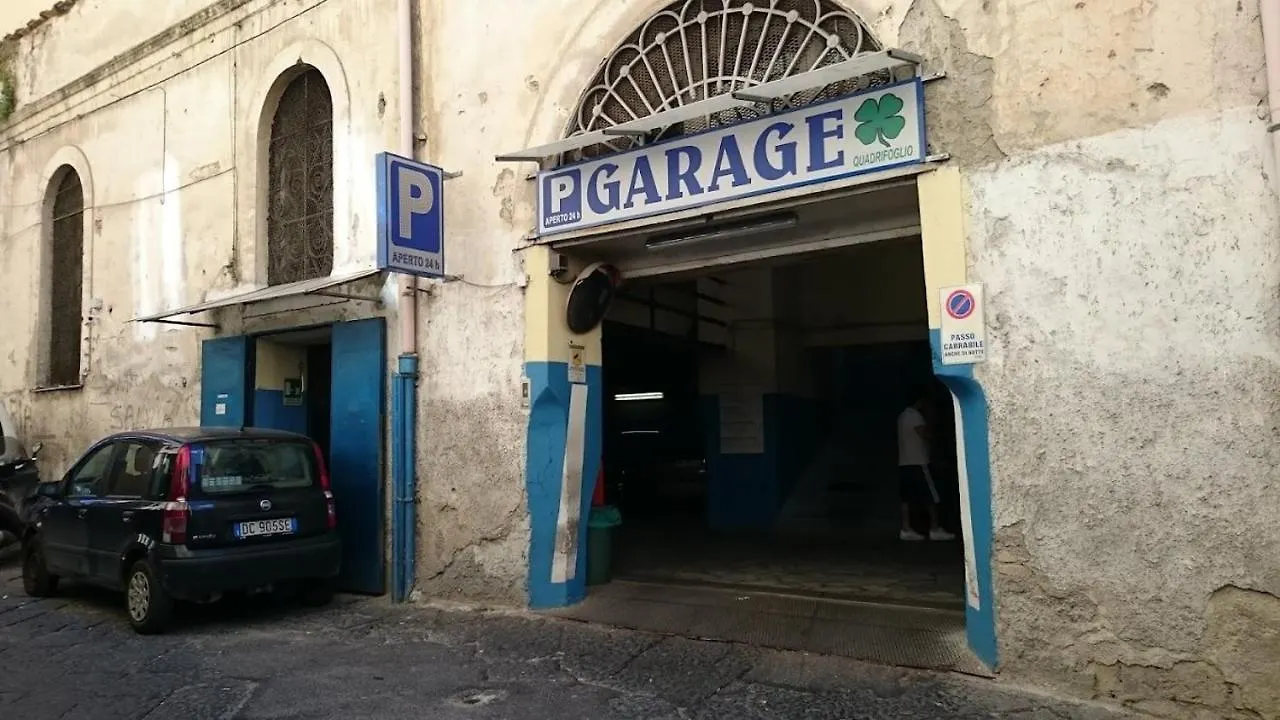 Appartamento Casa Donna Aiuola Napoli Italia